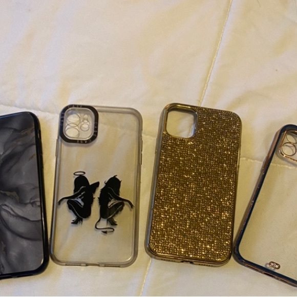 IPHONE 11 phone cases LOT 4 case only 13.00 great condition all4pc$13.00Special - Picture 9 of 11